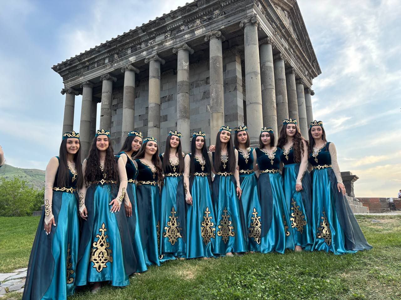 Մշակութային վերջին զանգը Գառնու տաճարի գավթում...